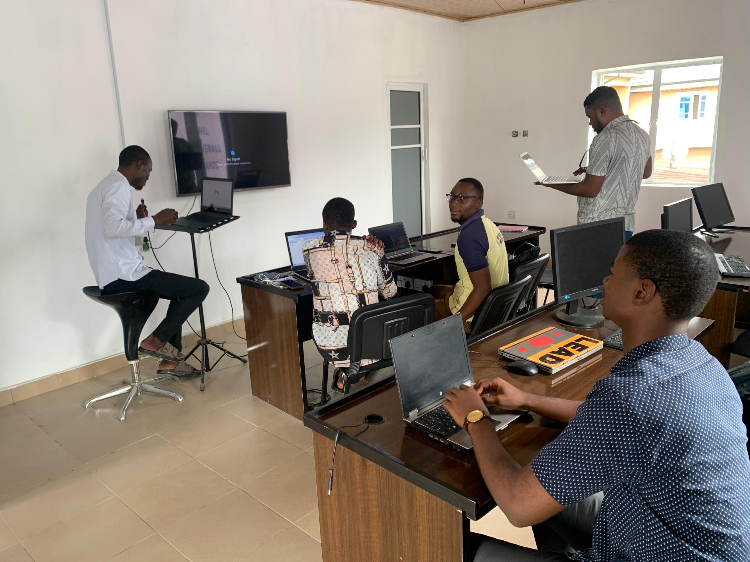Wryt Tech training and digital work environment